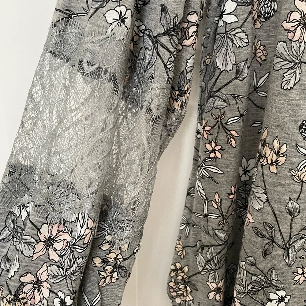 Liz Claiborne NWOT long sleeve vneck top button loose blouse size XLarge- grey - Picture 3 of 5